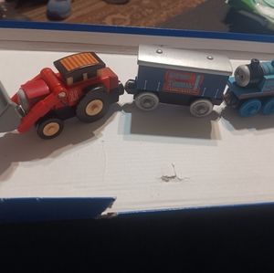 Thomas the train and friends 3 piece wood